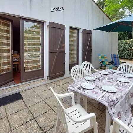 Casa de Férias 2 Bedroom Lovely In Jean De Monts *